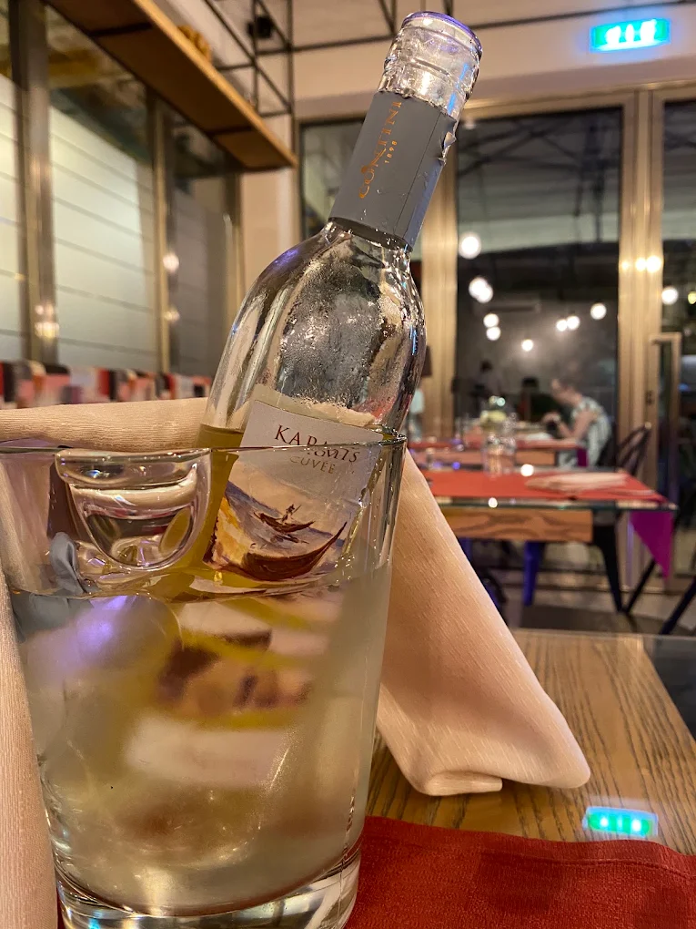 Vino in fresco per cena di pesce